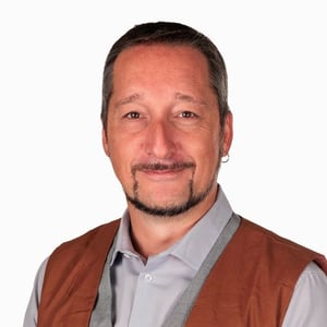 mini_LeoniPatrick-Dec-04-2023-12-49-40-0334-PM